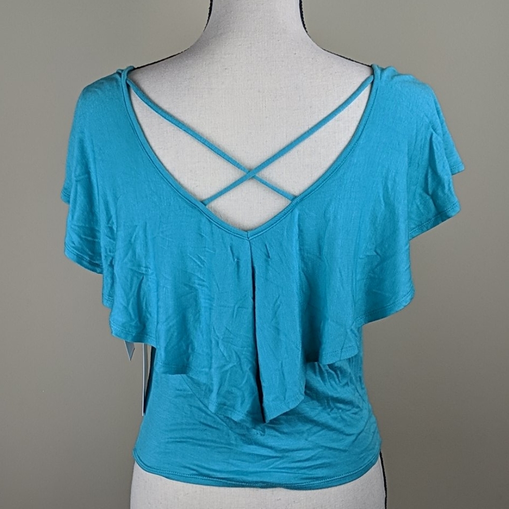 ⚡ NWT Ruffle top - Picture 2 of 2